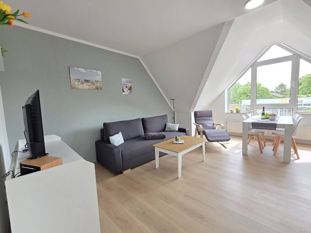 Ganze Wohnung, Ferienwohnung Dünenwind – Stilvolle Ferienwohnung in Norden-Norddeich für 2–4 Personen in Norden, Norden und Umgebung