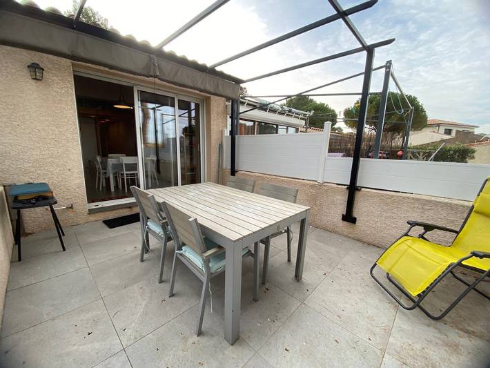 Appartement de vacances pour 4 personnes, avec Terrasse et Vue sur le lac dans l' Hérault - 2