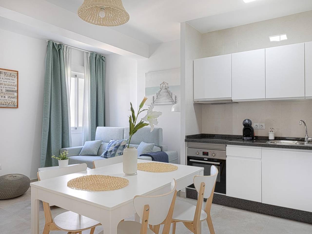 Apartamento vacacional entero, Homeabout Juan de Austria 3A in Málaga Centro, Málaga