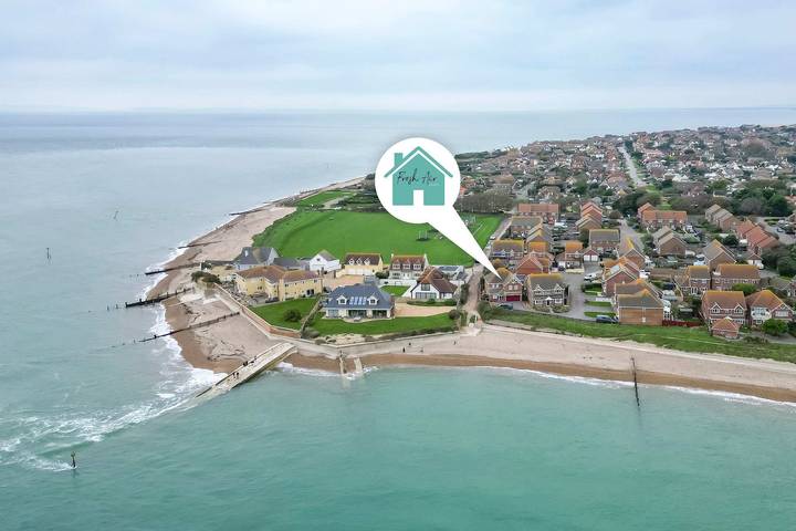 Holiday rental for 8 people, with Ocean view and Garden in Selsey