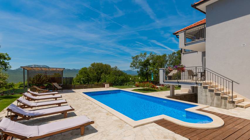 Villa Ruža - Omiš by Villas Guide in Dalmatinisches Zagora