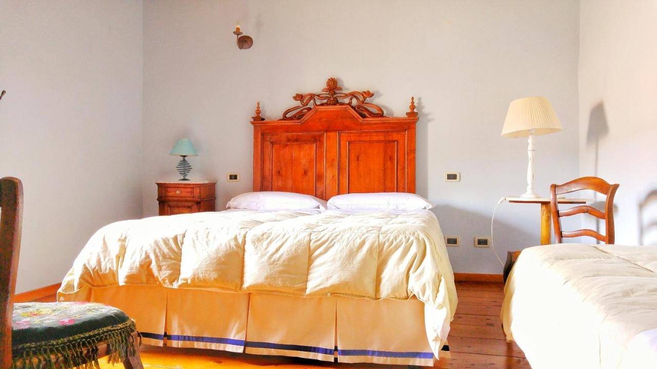 Double Room with Private Bathroom in Tuili, Medio Campidano