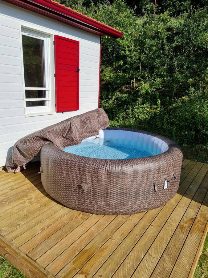 Chalet pour 4 personnes, avec jardin ainsi que vue et piscine, animaux acceptés au Pays basque - 2