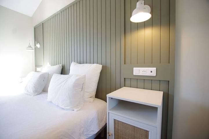 Location de vacances pour 8 personnes, avec terrasse ainsi que jardin et jacuzzi, animaux acceptés à Bosset - 3