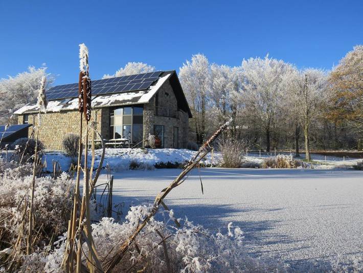Maison de vacances pour 9 personnes, avec jardin ainsi que jacuzzi et sauna dans Ovifat