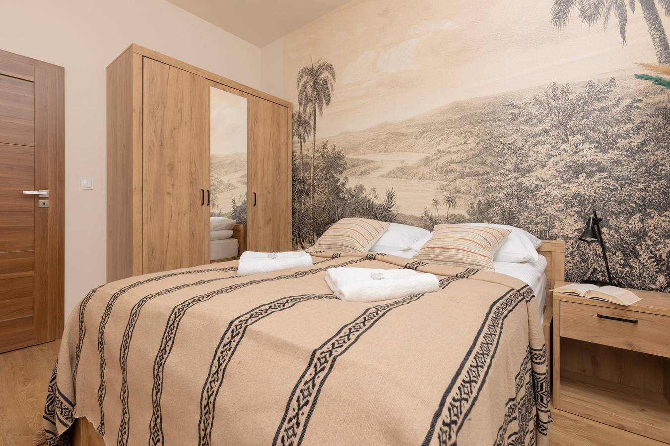 Entire apartment, Śródziemnomorska 43 | Apartment | Garden & Parking in Mokotów, Warsaw