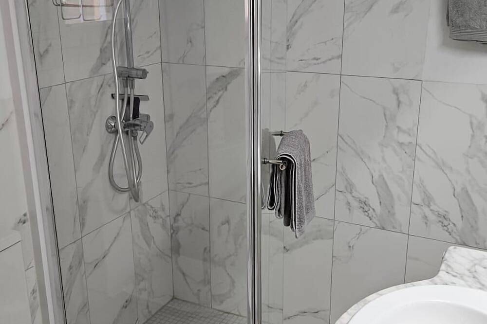 Ganze Wohnung, Wohnung mit großer Terrasse - nur Langzeitvermietung ab 31 Nächte in Peguera, Calvià