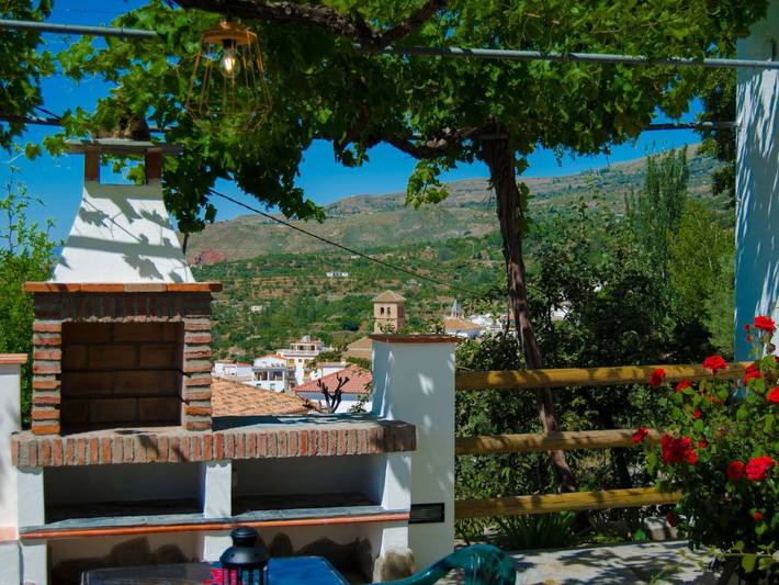 Casa rural para 8 personas, con Terraza además de Jardín y Piscina en Yegen - 4