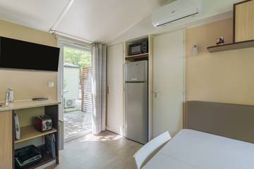 Camping pour 6 Personnes dans La Roque-d'Anthéron, Région d'Aix-en-Provence, Photo 3