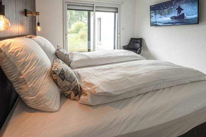 Location de vacances pour 8 personnes, avec jardin à Mervent - 3