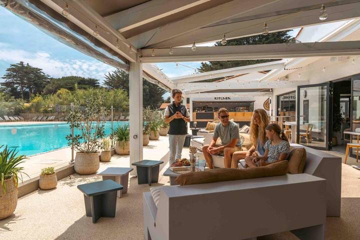 Camping pour 4 personnes, avec piscine et jardin, animaux acceptés à Saint-Martin-de-Ré - 2