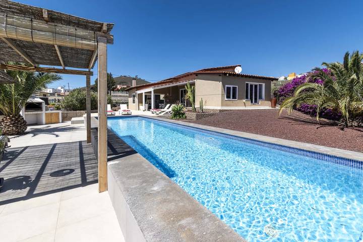 Casa rural para 6 personas, con jardín y piscina, Familias con niños en Granadilla de Abona - 2