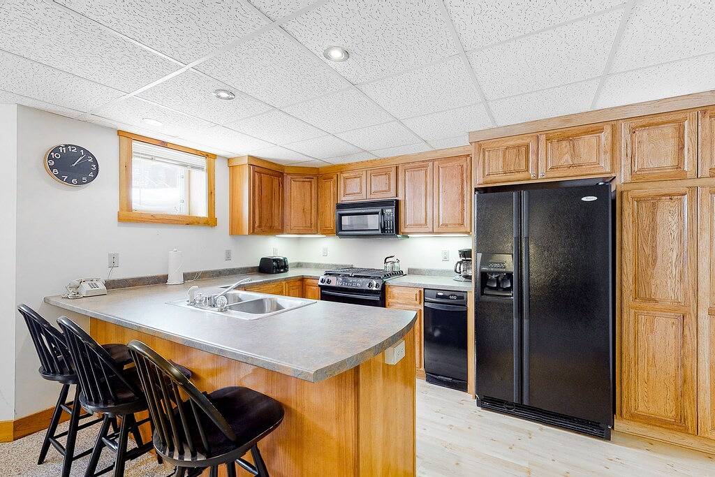 Ganze Wohnung, Ski-in/ski-out mountain-view condo next to Grammy Jay trail w/ board games, W/D in Jay Peak