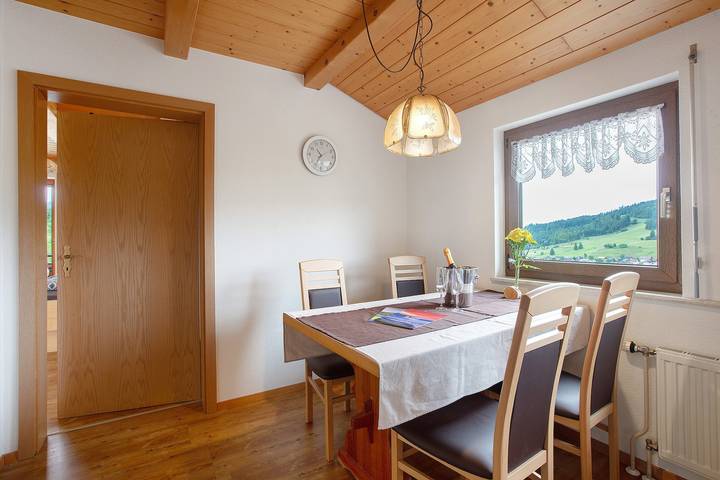 Ganze Wohnung, Haus Hochtalblick - Ferienwohnung "Hochkopf" mit herrlicher Aussicht, Wlan, inkl. Dreiwelten-Card in Bernau im Schwarzwald, Südschwarzwald