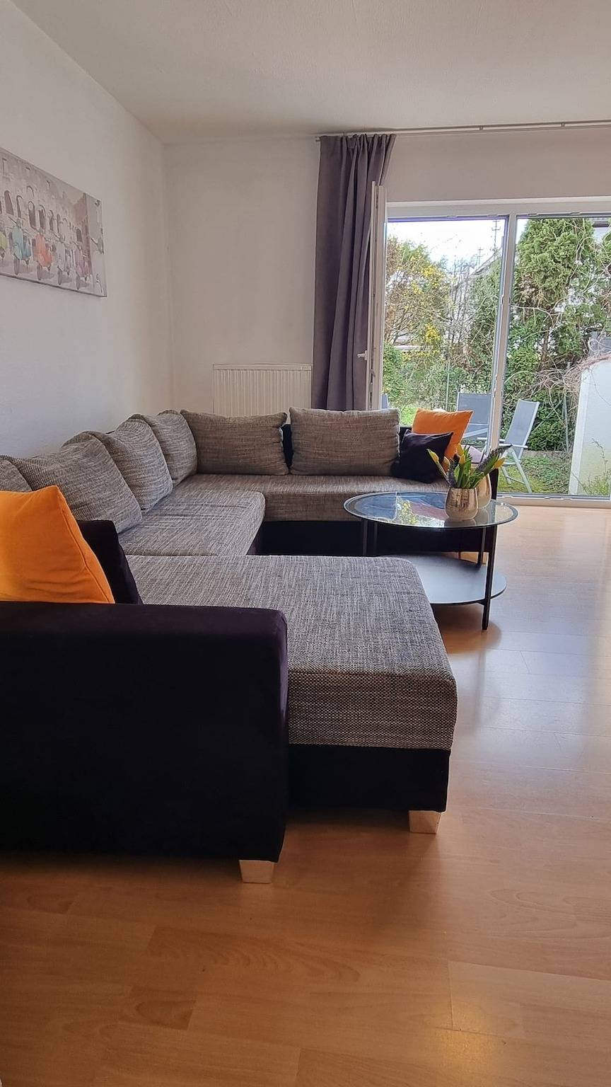 Geheel vakantieappartement, Vakantieappartement voor 6 personen met terras in Bezirk Halberg, Saarbrücken