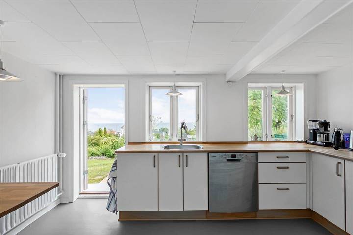5454 Allinge - Thorkildsvej 7 in Tejn, Allinge