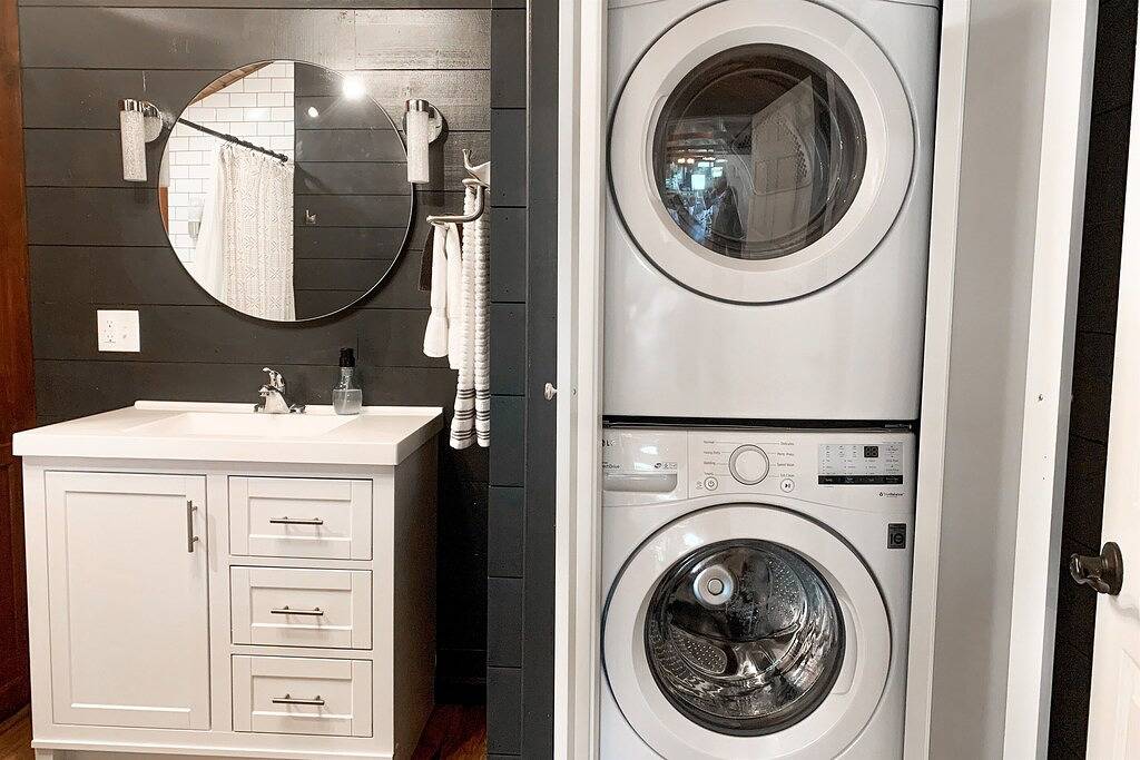 Upscale Cabin w/ Beach Near Lake of Egypt in Illinois