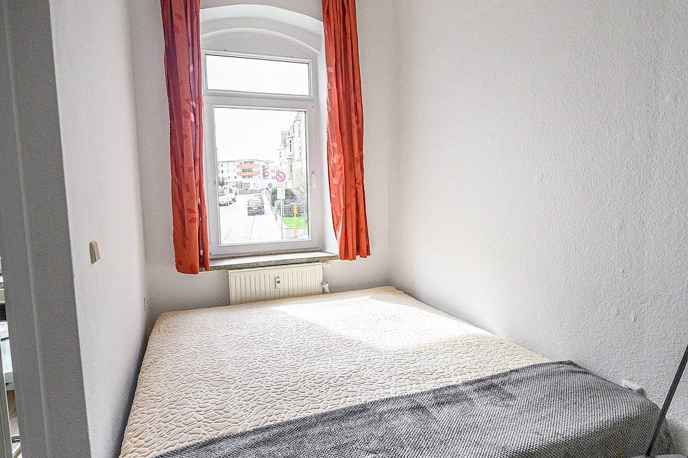 Ganze Wohnung, Kleine, ruhig gelegene Ferienwohnung in Plauen in Plauen, Chemnitz und Umgebung