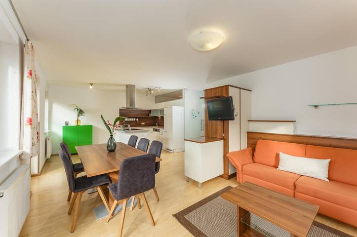 Ferienwohnung für 6 Personen, mit Balkon und Ausblick - 1