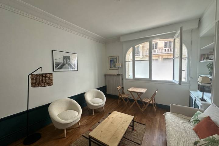 Gîte pour 2 personnes, adapté aux familles près de la Tour Eiffel - 2