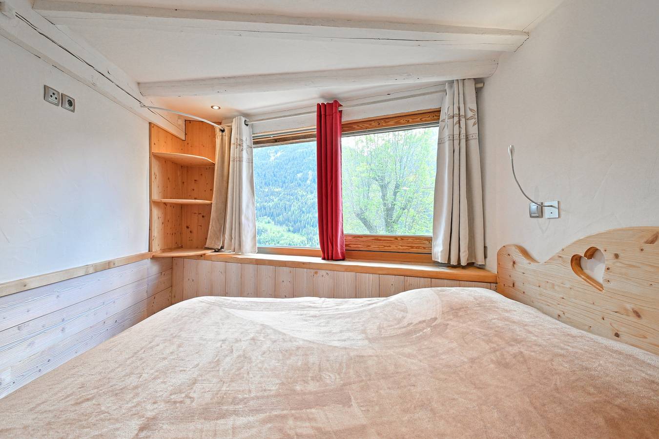Habitación de huéspedes 5 - La Granja de Aurélie in Montvalezan, Albertville region