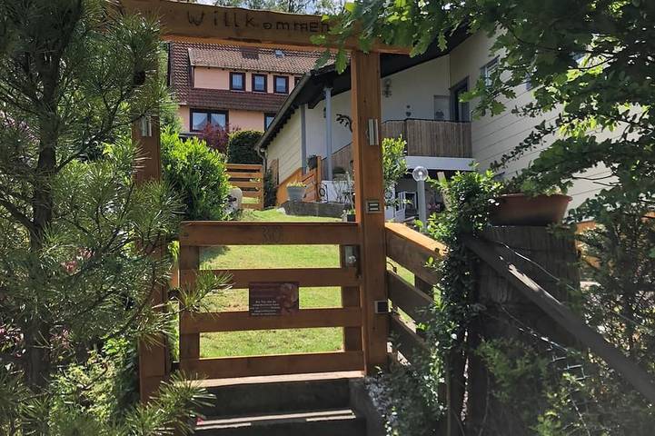Ferienwohnung für 5 Personen, mit Balkon und Garten - 1