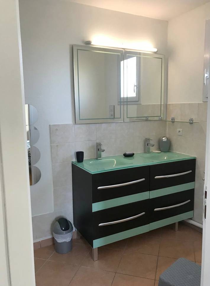 Chambre d’hôte pour 2 personnes, avec terrasse dans Privas - 4