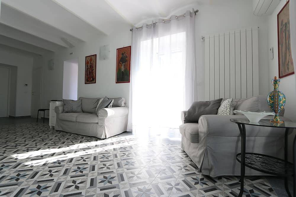 B&B Ex Albergo Centrale Atessa a place that has a history in Atessa, Provincia de Chieti