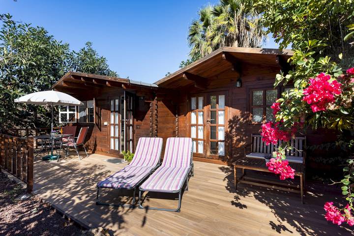 Gîte pour 3 personnes, avec Terrasse et Jardin