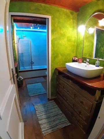 Gîte pour 6 personnes, avec jardin à Moretta