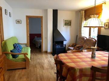 Gîte pour 7 personnes, avec terrasse à Vilallonga de Ter