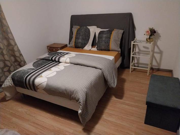 Location de vacances pour 3 personnes, avec vue et jardin à Savigny-sur-Orge - 2