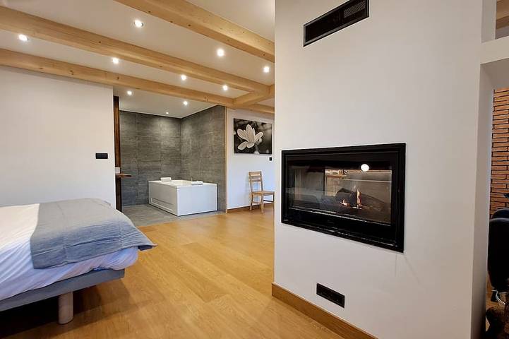 Entire apartment, Loft con Encanto e Hidromasaje en Navarra, Cerca de Baztan in Sunbilla, Spanish Pyrenees