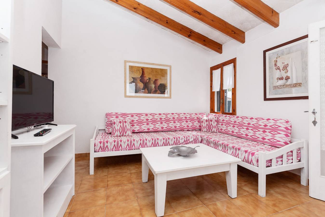 Casa Vacacional 'Sol Del Sur 8' con Piscina Compartida, Terraza Compartida y Wi-Fi in Son Xoriguer, Ciudadela