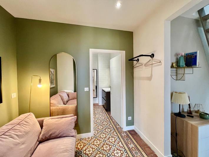 Gîte pour 4 personnes, avec terrasse à Beausoleil - 3