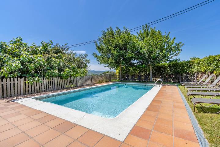 Casa rural para 25 personas, con Balcón y Jardín en Berguedà - 2