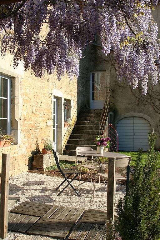 Gîte pour 4 personnes, avec terrasse et jardin dans le Jura - 3