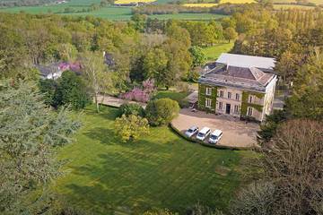 Château pour 80 Personnes dans Bécon-les-Granits, Vallée de la Loire, Photo 3