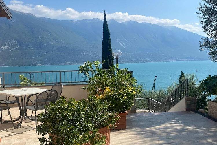 Appartement entier, Villa Gianna à Limone sul Garda in Limone sul Garda, Montagnes autour du lac de Garde