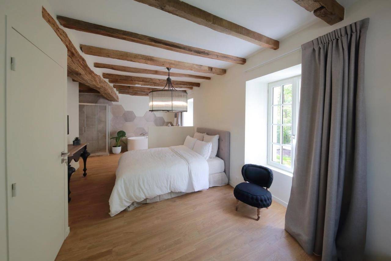 Superior Double Room in Migné-Auxances, Vienne (France)