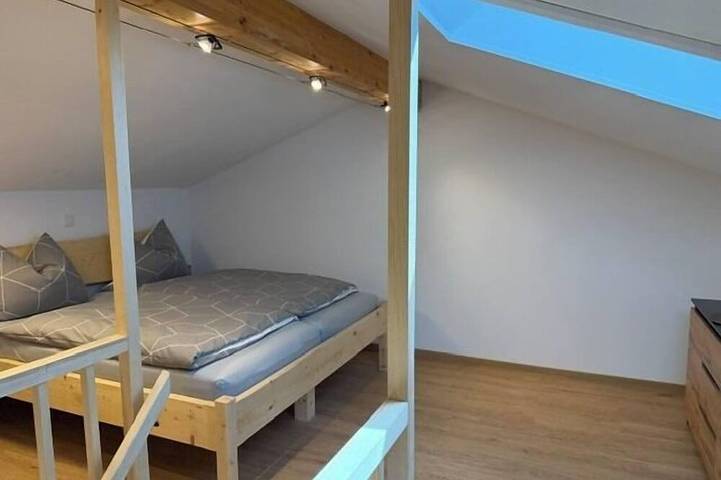 Ganze Wohnung, Ferienwohnung Alpenrose, 60qm in Grabenstätt, Chiemsee
