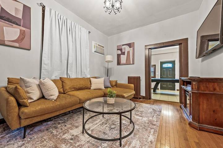 Apartamento para 12 personas, con terraza, Se admiten mascotas en Bronx