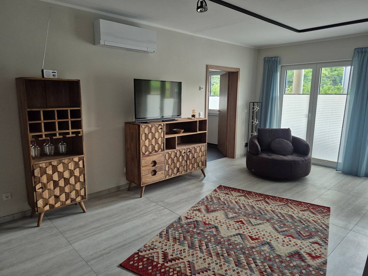 Ganze Wohnung, Apartment 'Erdgeschoss' mit privater Terrasse, Wlan und Klimaanlage in Bad Neuenahr, Ahrtal