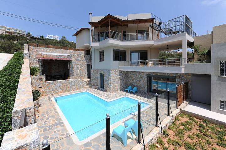 Villa pour 16 personnes, avec balcon et jardin - 1