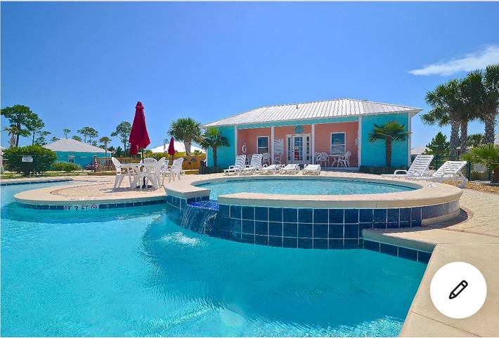 Charming Gulf Shores Cottage Beach Paradise for 10 Guests in Fort Morgan, Mobile Bay