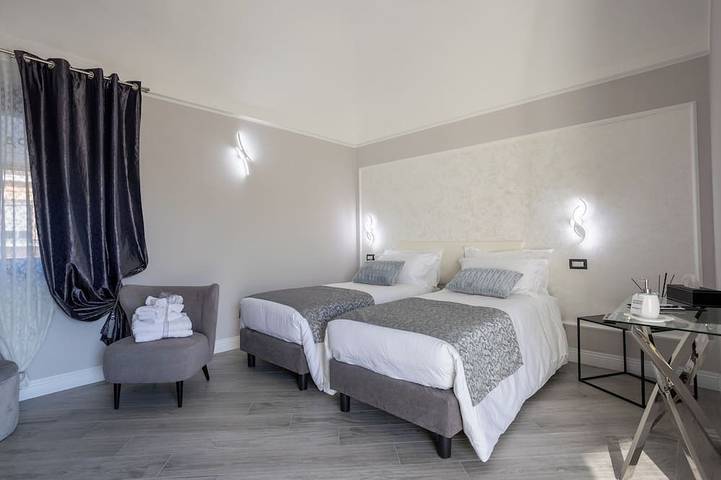 Intero piano: 8 posti letto in Vercelli, Provincia di Vercelli