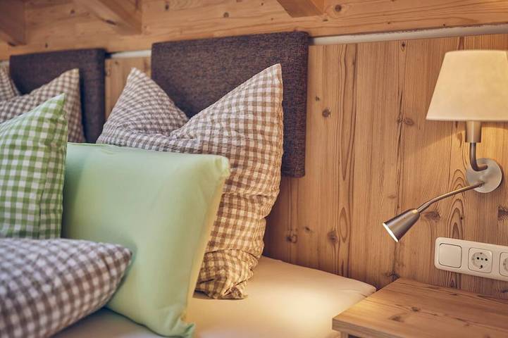 Ganze Wohnung, Ferienwohnung Linde, 85 qm, zwei Schlafzimmer und Balkon in Bad Aibling, Landkreis Rosenheim