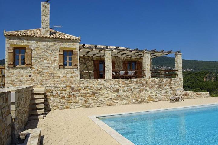 Gîte pour 5 personnes, avec Terrasse et Jardin