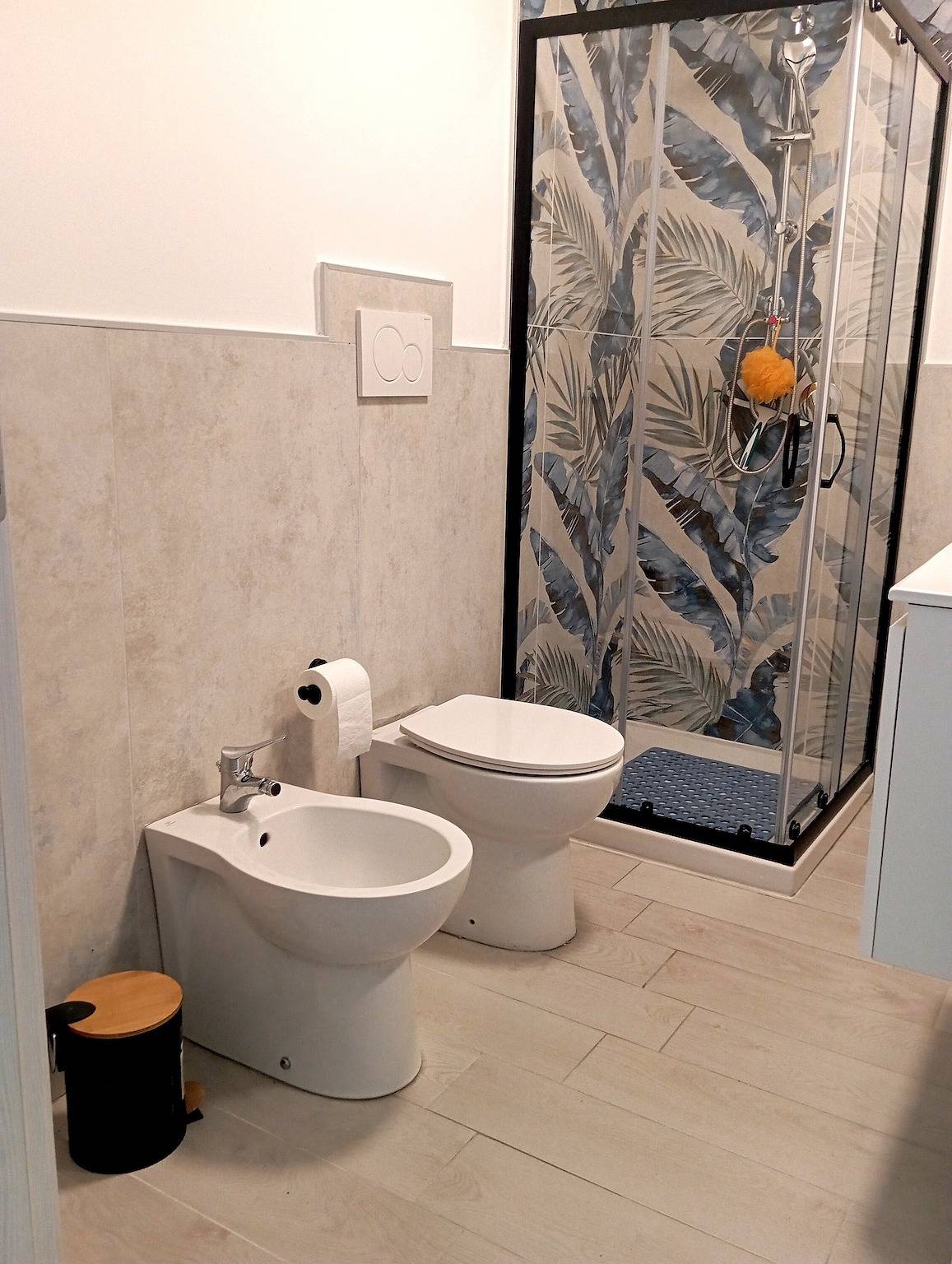 Appartamento intero, Appartamento 'Blue House' con terrazza privata, Wi-Fi e aria condizionata in Follonica, Costa degli Etruschi