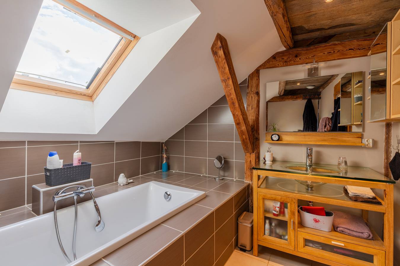 Maison de vacances "Maison Village Proche Lac d'Annecy" avec terrasse privée et Wi-Fi in Faverges, Parc naturel régional du Massif des Bauges